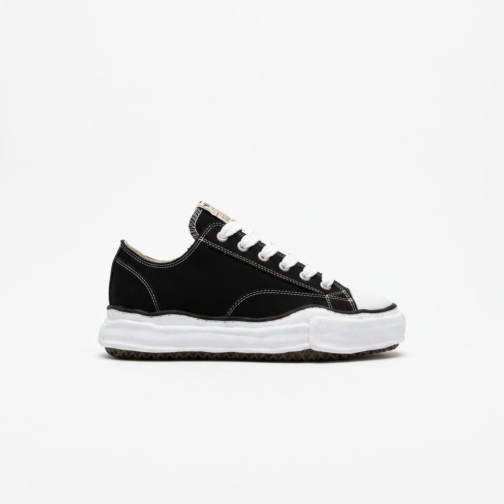 SNEAKERS BLACK | MIHARA