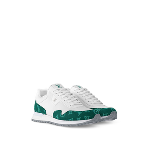 Sneaker Run Away - #10
