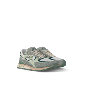 Sneaker Run Away - #4