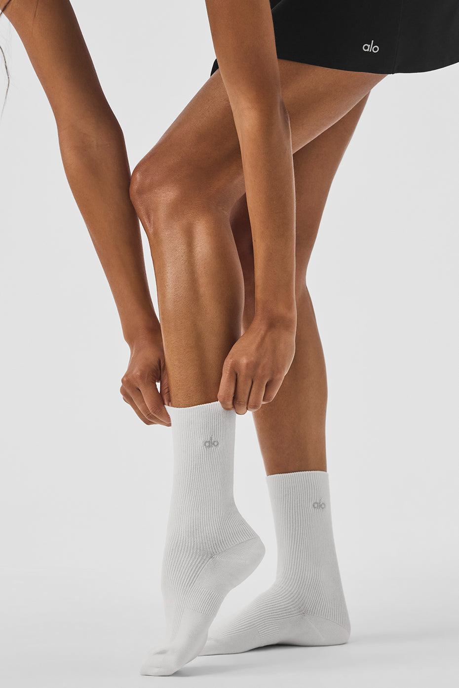 Unisex Half-Crew Understated Sock - White
