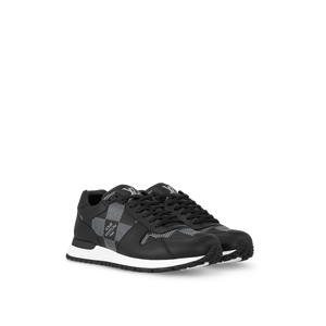 Sneaker Run Away - #8
