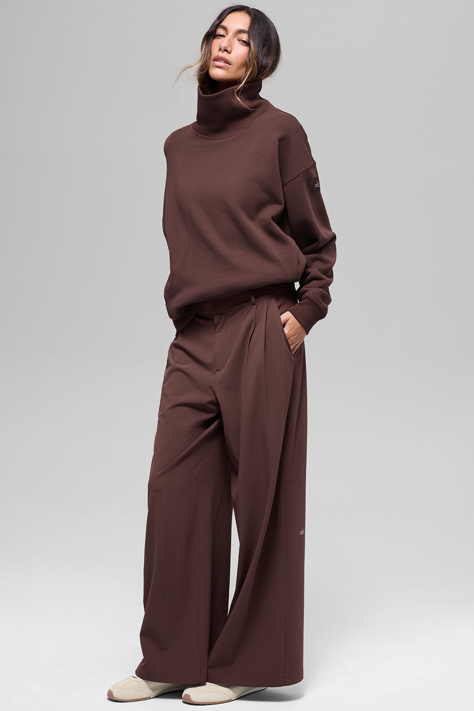 Hazy Mock Neck Pullover - Brownstone