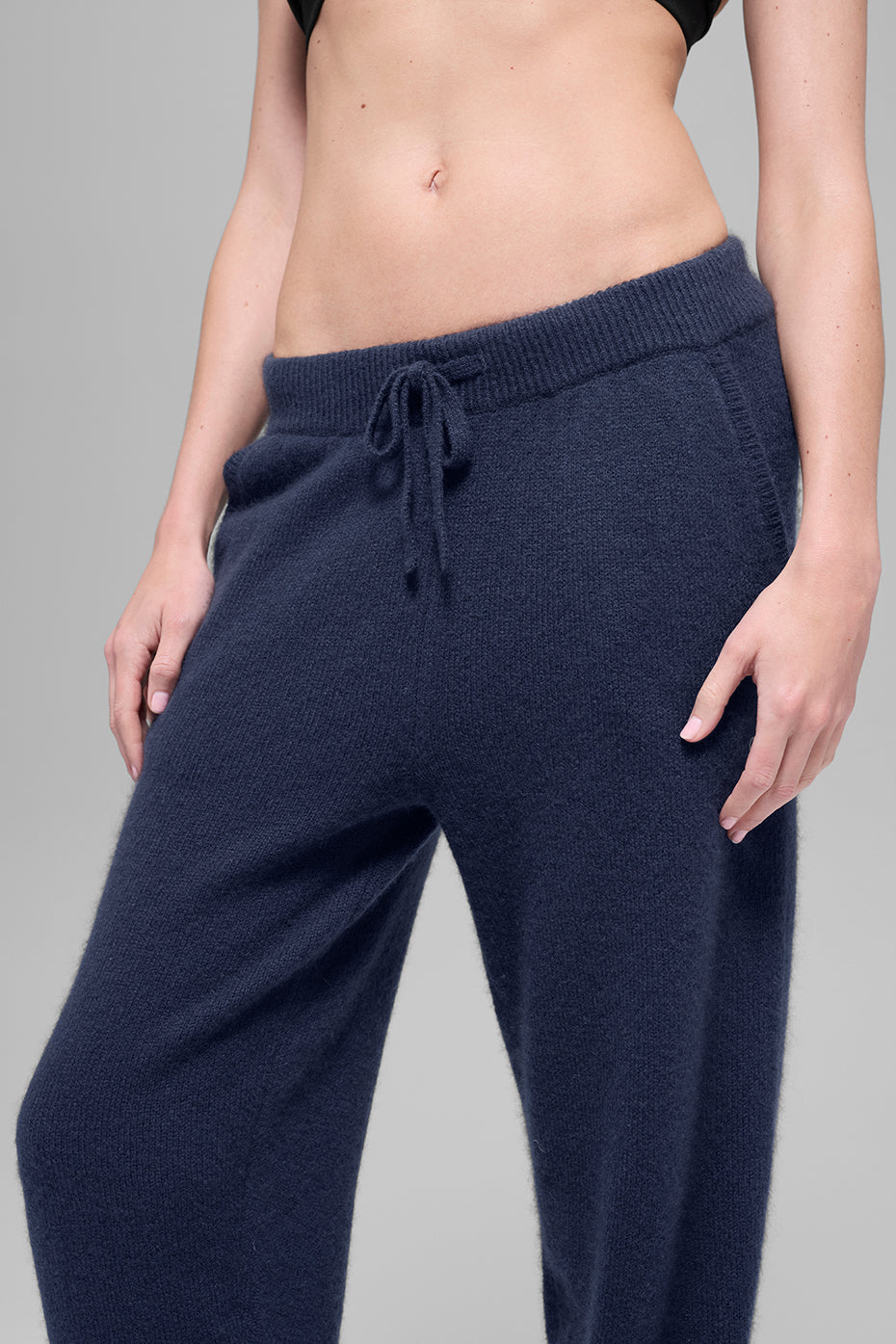 Wool Cashmere High-Waist New Class Jogger - Navy