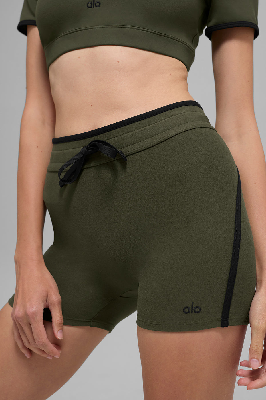 4' Airbrush High-Waist Race Pace Short - Green Olive/Black