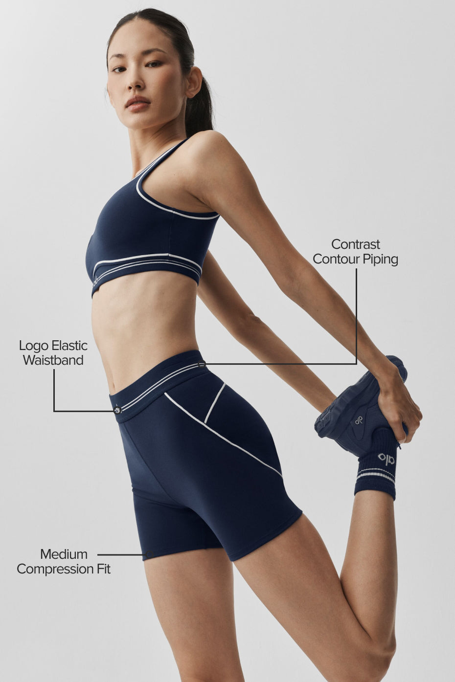 4' Airbrush High-Waist Heart Throb Short - Navy/White