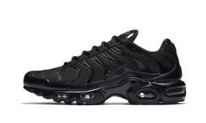 TN TRIPLE BALCK | NIKE